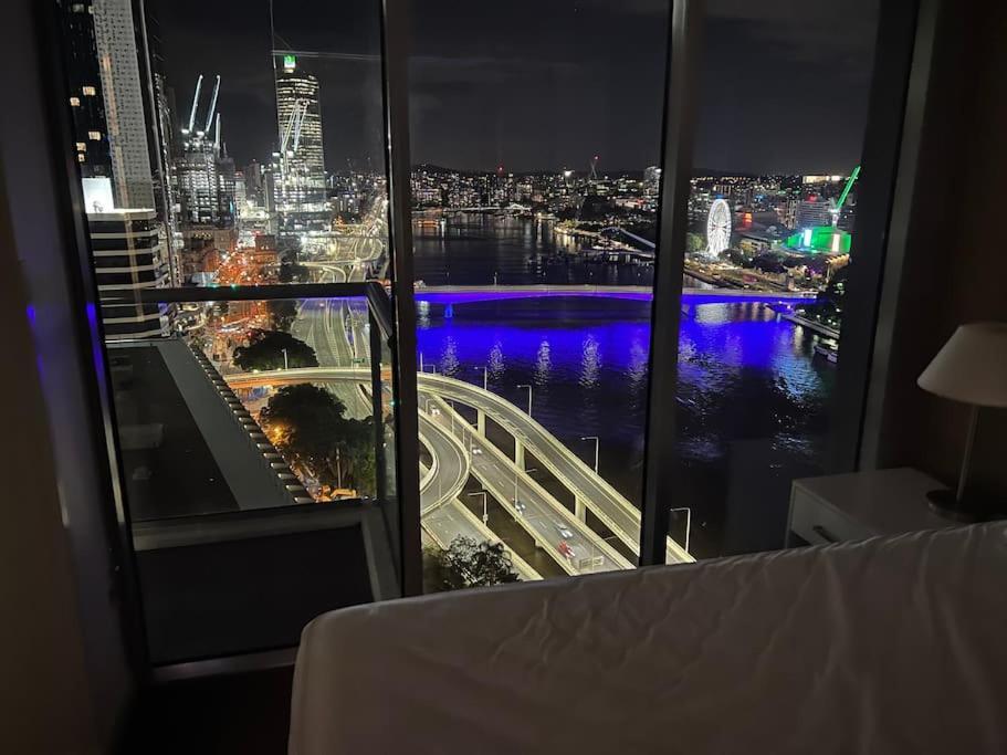 City Living - Brisbane River-View 2 Bedroom Apt 外观 照片